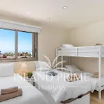 Family In Luxury Complex In La Caleta Mg5 Costa Adeje (Tenerife)