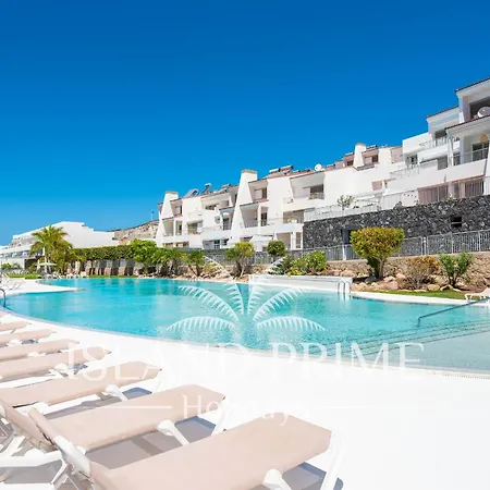 Family In Luxury Complex In La Caleta Mg5 Адехе