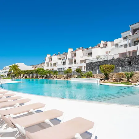 Family In Luxury Complex In La Caleta Mg5 * 阿德耶