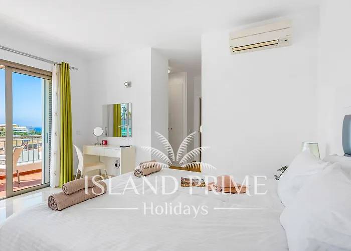 Family In Luxury Complex In La Caleta Mg5 Costa Adeje